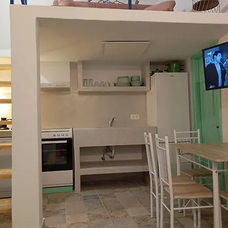 Traditional House At Apartament *